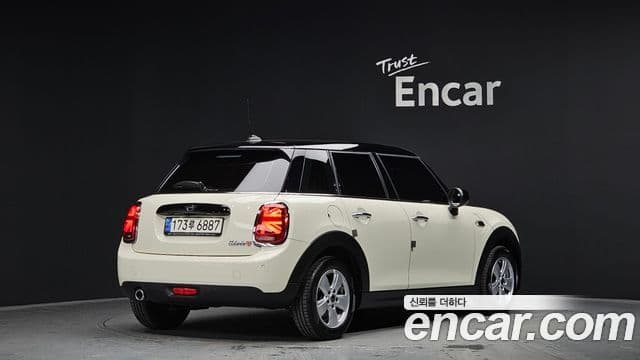 Mini Cooper 3세대, 2021 2