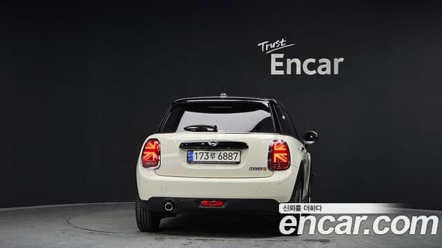 Mini Cooper 3세대, 2021 4