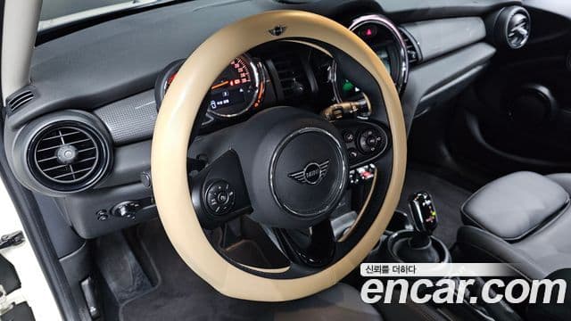 Mini Cooper 3세대, 2021 15