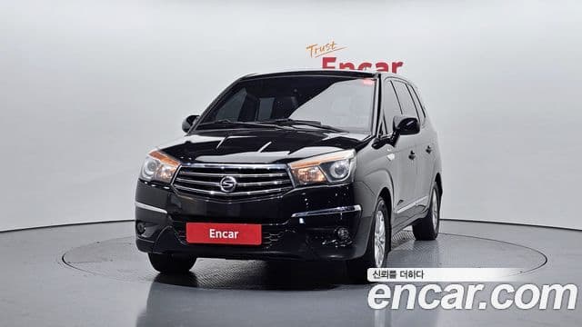 KG모빌리티(SsangYong) Korando 투리스모 4WD LT 9인승, 2015 3