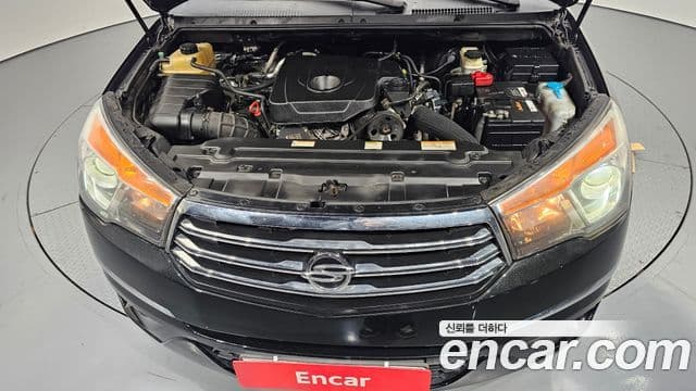 KG모빌리티(SsangYong) Korando 투리스모 4WD LT 9인승, 2015 6