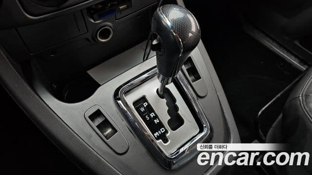 KG모빌리티(SsangYong) Korando 투리스모 4WD LT 9인승, 2015 9