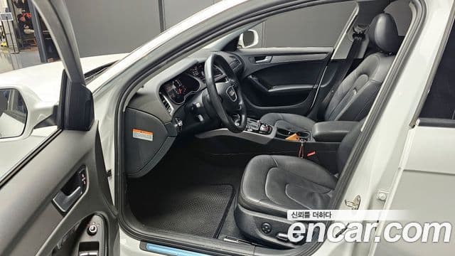 Audi New A4 B8, 2014 10