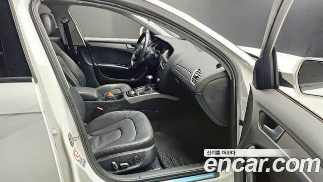 Audi New A4 B8, 2014 11