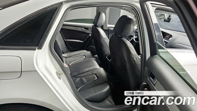 Audi New A4 B8, 2014 12