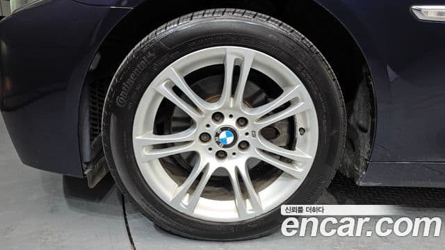 BMW 5시리즈 (F10) 525d xDrive M Sport Туринг (Touring), 2012 все фото
