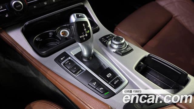 BMW 5시리즈 (F10) 525d xDrive M Sport Туринг (Touring), 2012 9