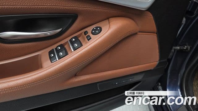 BMW 5시리즈 (F10) 525d xDrive M Sport Туринг (Touring), 2012 11