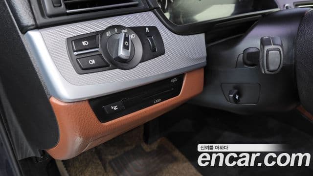 BMW 5시리즈 (F10) 525d xDrive M Sport Туринг (Touring), 2012 12