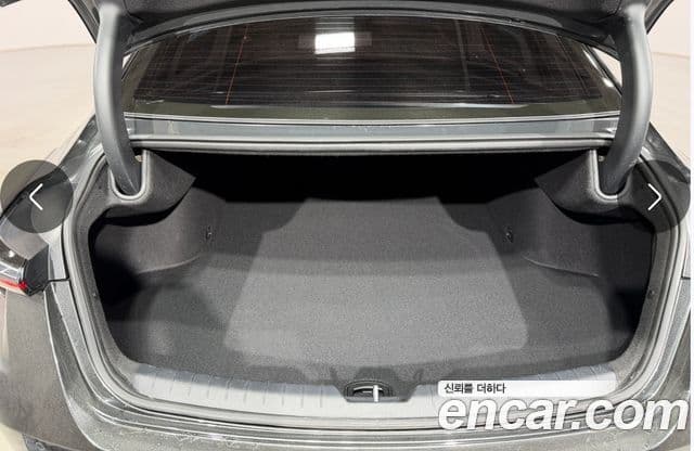 Kia The / новый New K8 гибрид Signature, 2025 18