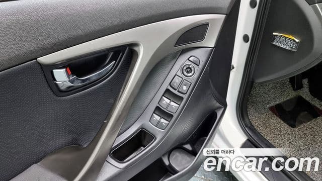 Hyundai Avante MD Premier, 2011 18