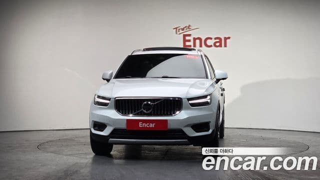 Volvo XC40 B4 Inscription, 2021 3
