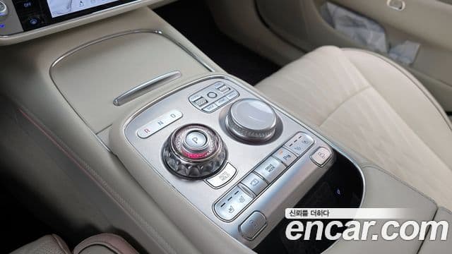 Genesis G90 (RS4) бензин 3.5 турбо AWD, 2024 9