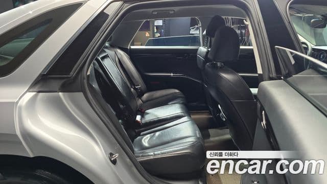 Hyundai Grandeur (GN7) люксовая версия, 2023 12