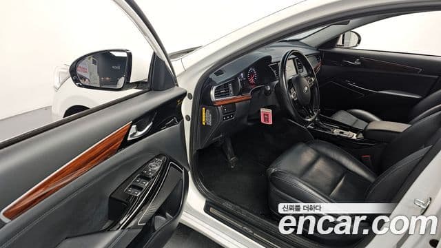 Kia All New K7 Prestige, 2016 10