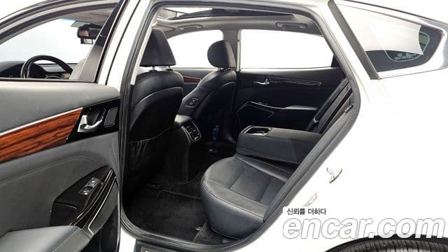 Kia All New K7 Prestige, 2016 11