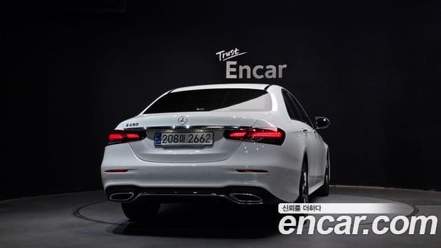 Mercedes-Benz E-класс W213 AMG Line, 2023 4