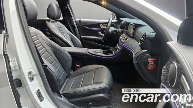 Mercedes-Benz E-класс W213 AMG Line, 2023 11