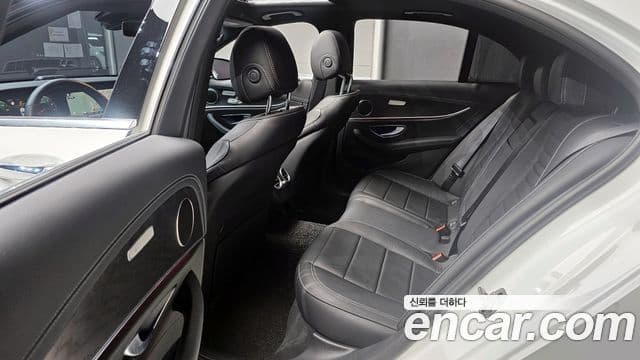Mercedes-Benz E-класс W213 AMG Line, 2023 13