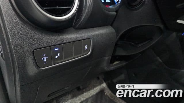 Hyundai Kona Premium, 2018 17