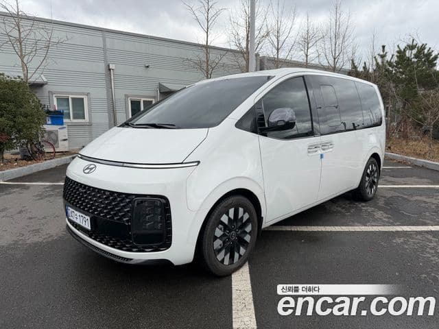 Hyundai Staria Inspiration, 2025 1