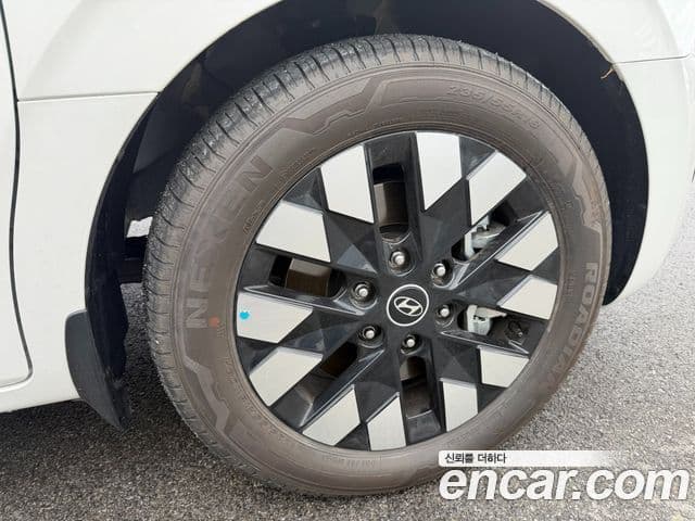 Hyundai Staria Inspiration, 2025 все фото