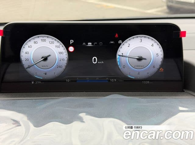 Hyundai Staria Inspiration, 2025 8