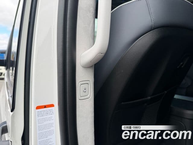 Hyundai Staria Inspiration, 2025 16