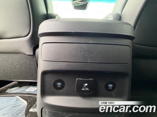 Hyundai Staria Inspiration, 2025 17