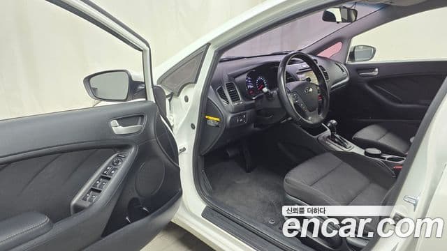 Kia K3 Luxury, 2013 10