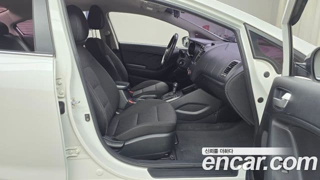 Kia K3 Luxury, 2013 11