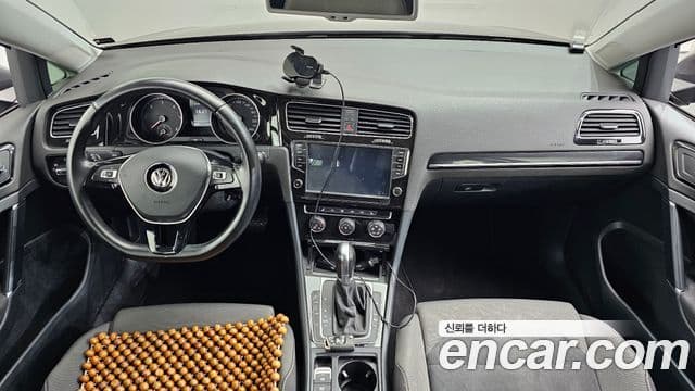 Volkswagen Гольф 7세대, 2015 7