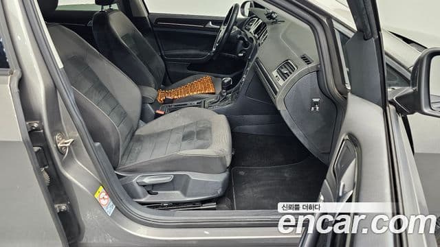 Volkswagen Гольф 7세대, 2015 10