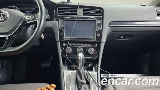 Volkswagen Гольф 7세대, 2015 14