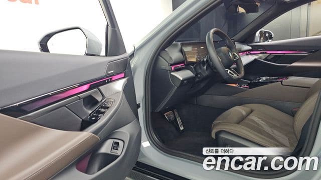 BMW 5시리즈 (G60) 520i M Sport, 2025 10
