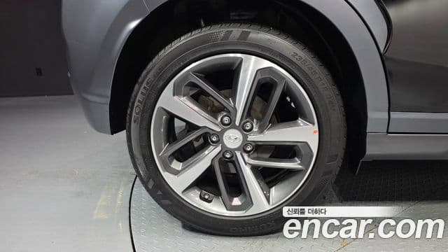 Hyundai Kona Modern Art, 2018 все фото