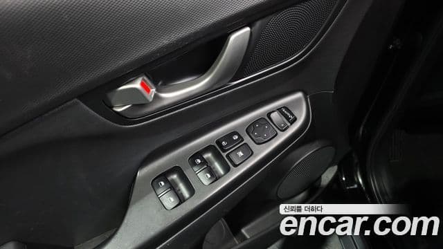 Hyundai Kona Modern Art, 2018 16