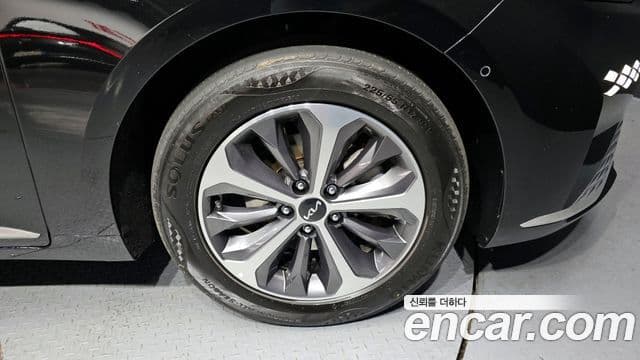 Kia K8 гибрид Noblesse, 2023 все фото