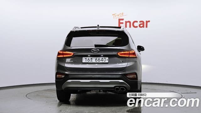Hyundai Santa Fe TM Exclusive, 2019 4