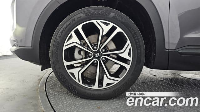 Hyundai Santa Fe TM Exclusive, 2019 все фото