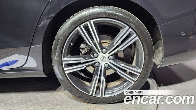 Volvo S60 3세대 B5 Inscription, 2022 все фото