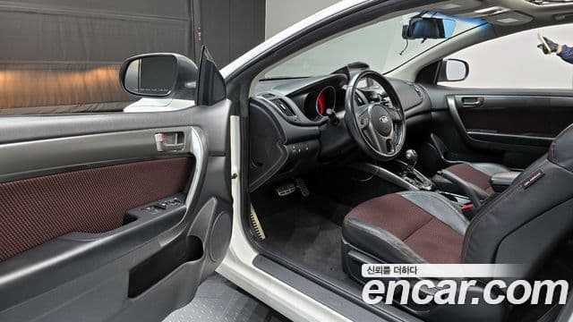 Kia Forte купе Prestige, 2011 11