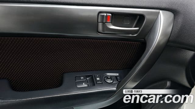 Kia Forte купе Prestige, 2011 16