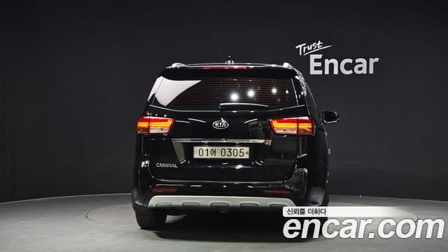 Kia All New Carnival Noblesse, 2017 4