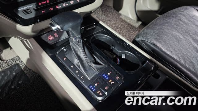 Kia All New Carnival Noblesse, 2017 9