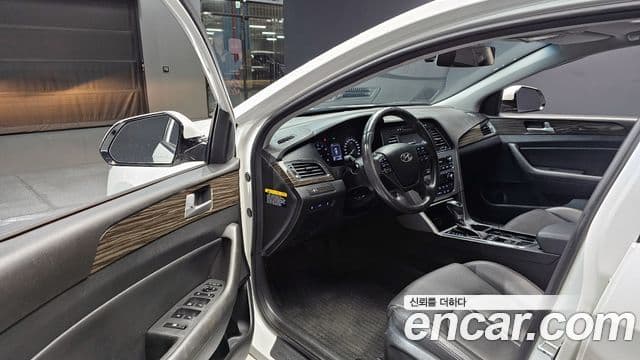 Hyundai LF Sonata 2.0 Smart, 2015 11