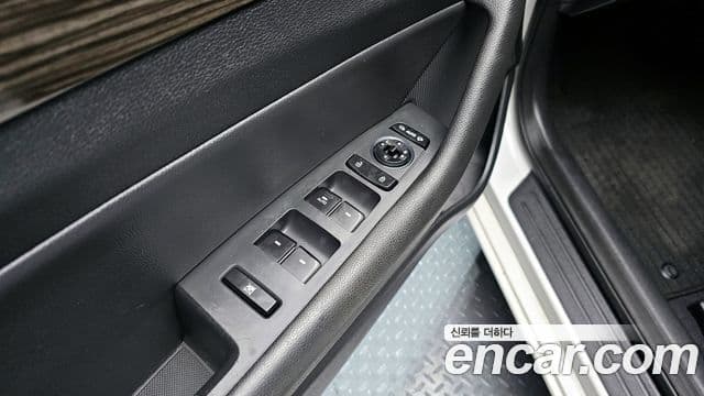 Hyundai LF Sonata 2.0 Smart, 2015 17