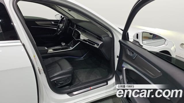 Audi A6 (C8), 2020 11