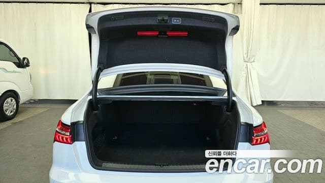 Audi A6 (C8), 2020 20