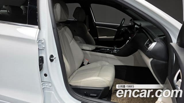 Genesis The / новый New G70, 2021 11